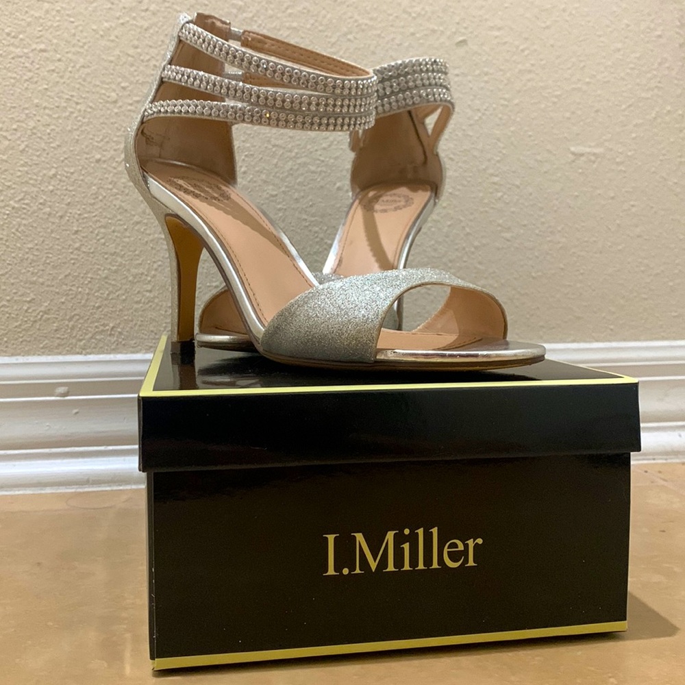 I.Miller silver heels